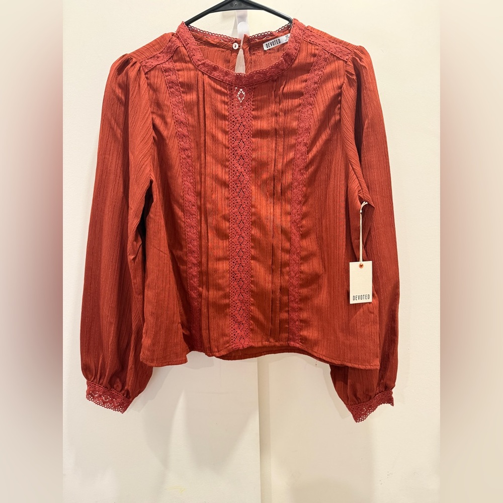 Devoted Rust Red Long-Sleeve Lace-Trim Women’s Top 🆕